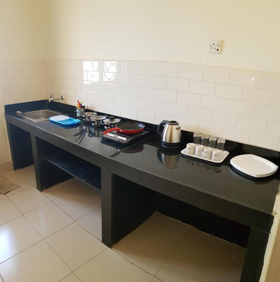 1 Bedroom Spacious Apartment In קלנגוטה מראה חיצוני תמונה