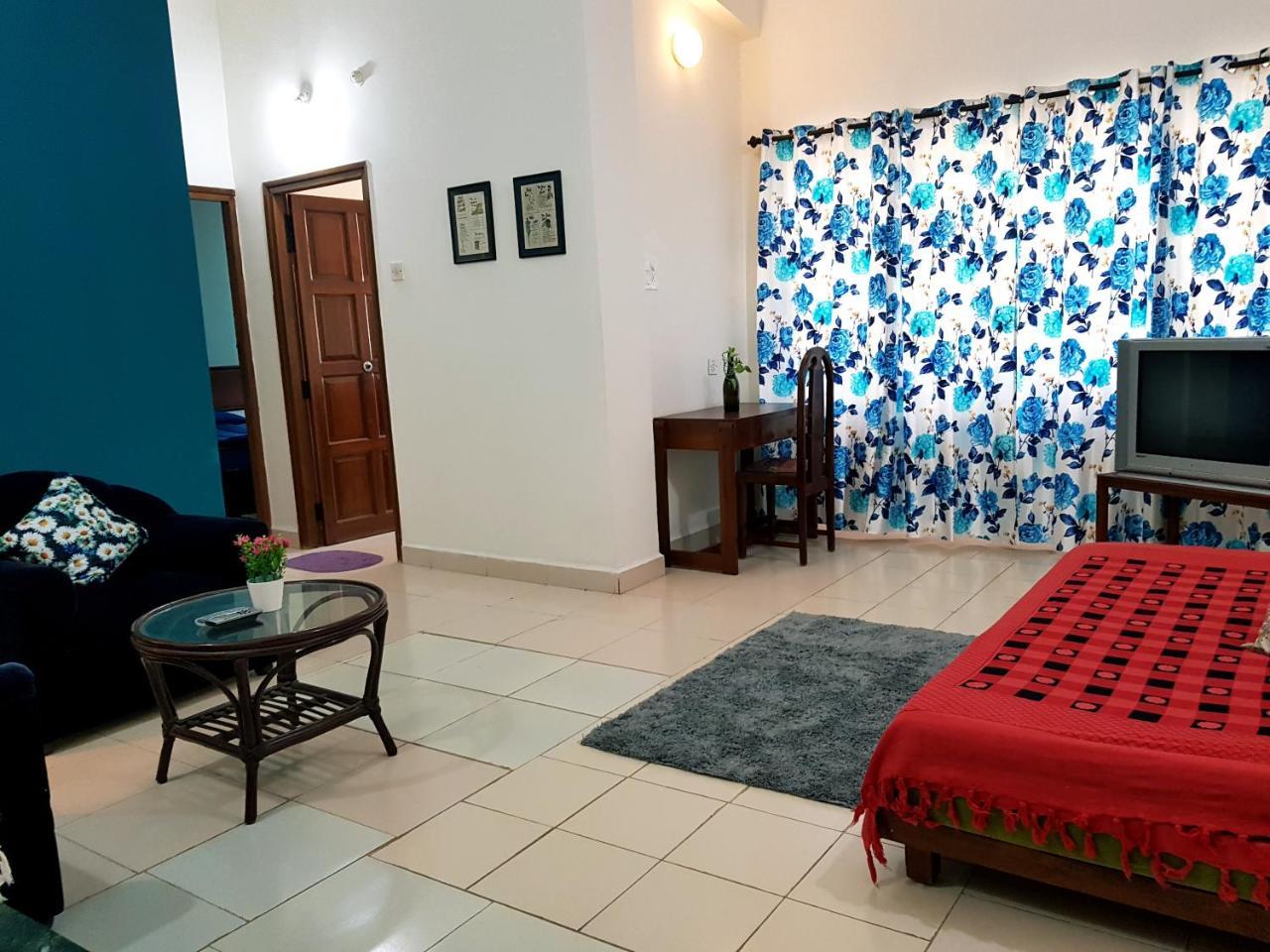1 Bedroom Spacious Apartment In קלנגוטה מראה חיצוני תמונה
