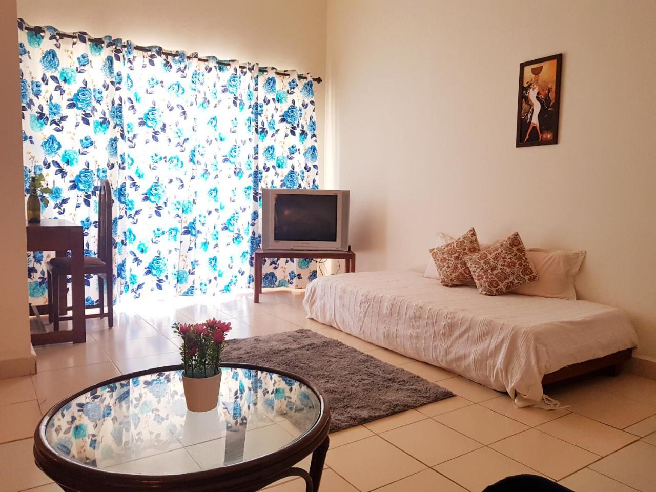 1 Bedroom Spacious Apartment In קלנגוטה מראה חיצוני תמונה