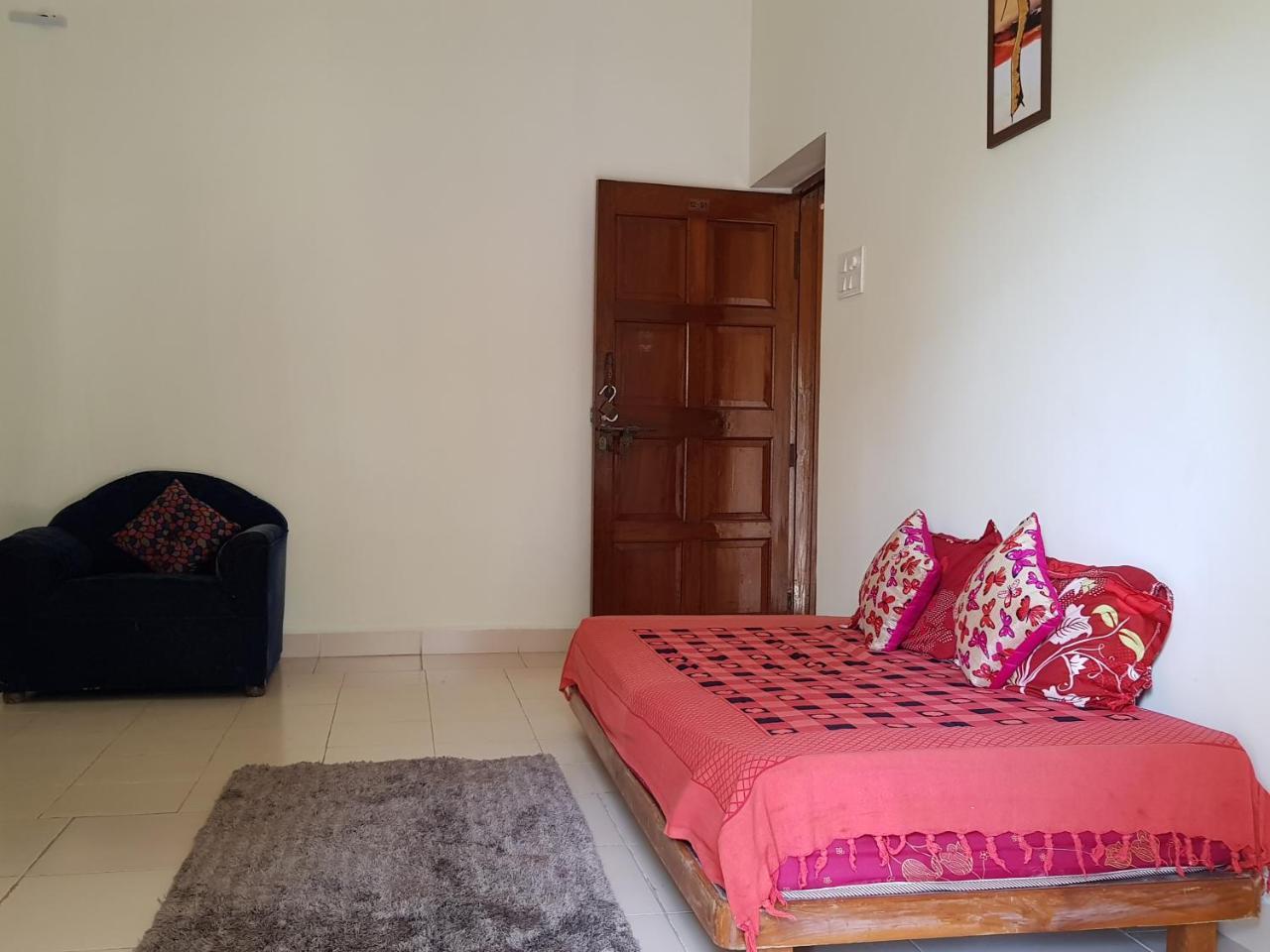 1 Bedroom Spacious Apartment In קלנגוטה מראה חיצוני תמונה