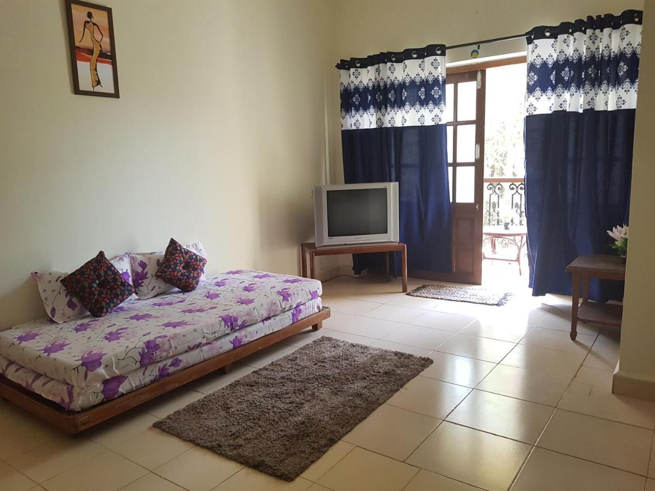 1 Bedroom Spacious Apartment In קלנגוטה מראה חיצוני תמונה